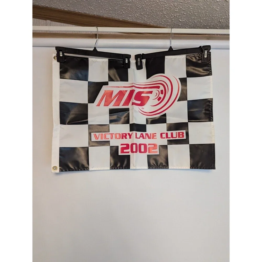 MIS Victory Lane Club 2002 Checkered Flag 26 X 18